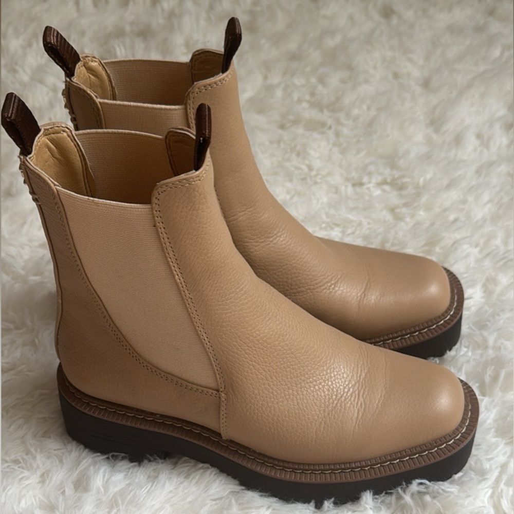 Sam Edelman Chelsea boots